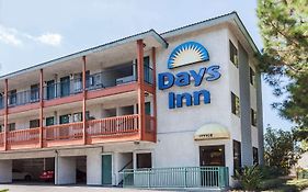 Days Inn By Wyndham West  2*